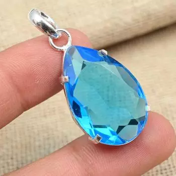 Граненый танзанитовый драгоценный камень стерлингового серебра 925 пробы Ювелирные изделия ручной работы Красивый кулон 1.77 Inches синий