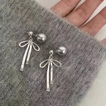 Gray Pearls Bowknot Pendant Necklace for Women Girls Graceful Butterfly Choker Chain Jewelry Gift Accessories