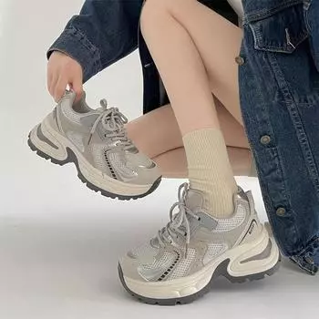 Gray thick-soled Korean versatile and lightweight thick-soled sports shoes for women s autumn and winter 2025 new shoes showing feet and small pairs 35 бежевый