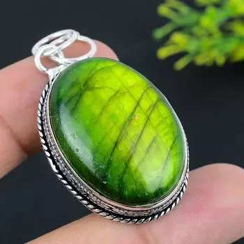 Green Labradorite Gemstone 925 Sterling Silver Jewelry Pendant 2.05 W1J67