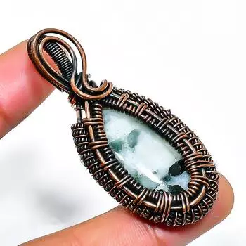 Green Tourmaline Gemstone Handmade Copper Wire Wrap Jewelry Pendant 2.17 2.17 зелёный