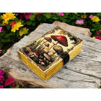 Гримуар Винтажный кожаный журнал с грибами, Ручной работы, Антикварная бумага с рваным краем, Книга теней для заклинаний, Журнал для подарков 7 x 5 in