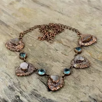 Грубое ожерелье из розового кварца, гальваническое медное ожерелье, регулируемая цепочка ручной работы, ожерелье из швейцарского синего топаза, ювелирные изделия из драгоценных камней, женское ожерелье