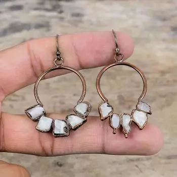 Грубые серьги из радужного лунного камня, медные серьги, полученные гальваническим способом, ювелирные изделия из натурального драгоценного камня, серьги ручной работы в стиле бохо, ювелирные изделия, изготовленные гальваническим способом для подарка