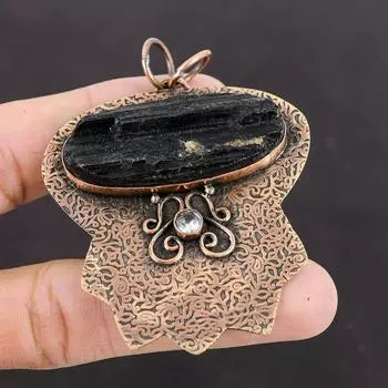 Грубый кулон с черным турмалином, кулон с белым топазом, медный кулон, ювелирные изделия из драгоценных камней, кулон ручной работы, красивые медные украшения, подарок для мамы