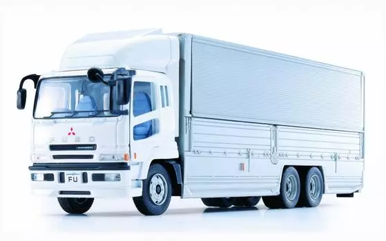Грузовик с большим крылом DK-5105 в масштабе 1/43
