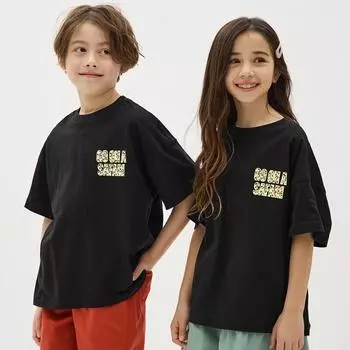 GU by Uniqlo Kids Унисекс Крупная футболка с рисунком и коротким рукавом с логотипом