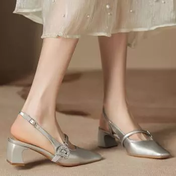 H899-1 Серебристые босоножки на высоком каблуке, небольшой ароматный дизайн, полукруглая головка, пустые задние сандалии, толстый каблук с квадратной головкой, детские 34 чёрный