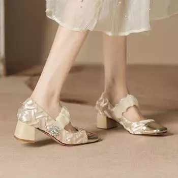 H988-31 Flower Wear Spring New Shoes Women s Pleated Satin Color Matching Fashion High Heels Women s 34 чёрный
