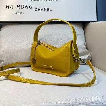 Hahong First Layer Cowhide Messenger Bag Pea Bag Genuine Leather Simple Retro Shoulder Crossbady Handbag 2025 New Arrival Yellow