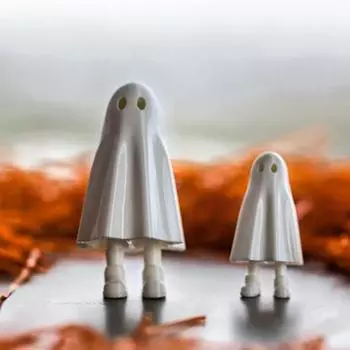 Хэллоуин 3D-печатная фигурка призрака с выдвижными ножками Белая статуя призрака Скульптура для домашнего офиса Книжная полка Украшение рабочего стола Орнамент Фестиваль Подарок S