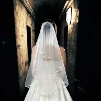 Хэллоуин Черный Призрак Фата Невесты с Расческой Готический Многослойный Прозрачный Тюль Кружева Длинная Свадебная Фата Вечерние Украшения Для Волос Костюмные Аксессуары бежевый