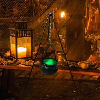 Хэллоуинский котел ведьмы на треноге с зелеными огнями, украшение, черный пластиковый костер, украшение для вечеринки на Хэллоуин, украшение для крыльца дома, наружное украшение чёрный