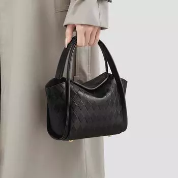 Handbag Women s Spring and Summer Leather Women s Bag Bucket Bag Vegetable Basket High-grade Handbag