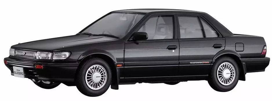 Hasegawa Historic Car Series Nissan Bluebird Sedan SSS Atesa Limited Early Plastic Model HC33 1/24 4-дверный (Тип U12)