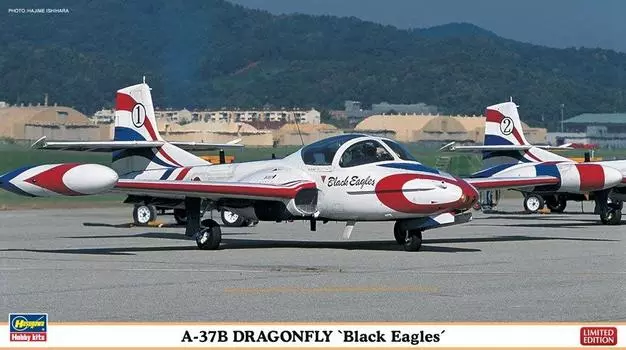 Hasegawa Korean Air Force Dragonfly Black Eagles Plastic Model 02072 1/72 A-37B