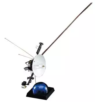 Hasegawa National Aeronautics and Space Administration Unmanned Space Probe Voyager Plastic Model SW02 1/48