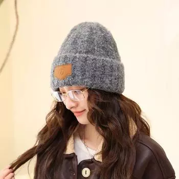Hat women s winter new wool hat shows a small face, fashionable leather label loose warm knitted hat, ear protector, headgear tide Average Size - (54-59CM) хаки