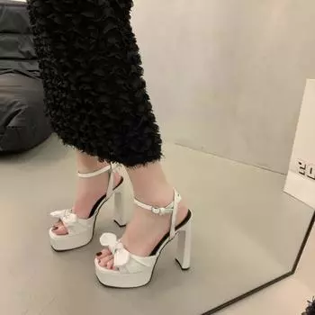 Hate the sky high niche light luxury 2025 summer handmade women s shoes foreign trade retro women s shoes sandals outer wear catwalk high heels 35