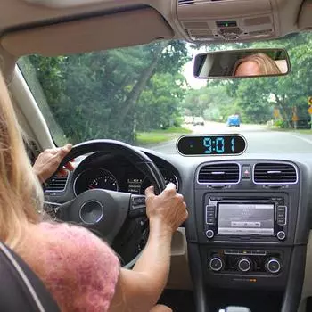 Heads Up Display для автомобилей Display Speedometer Hud GPS Цветной дисплей высокой четкости Speedometer Проектор спидометра для всех