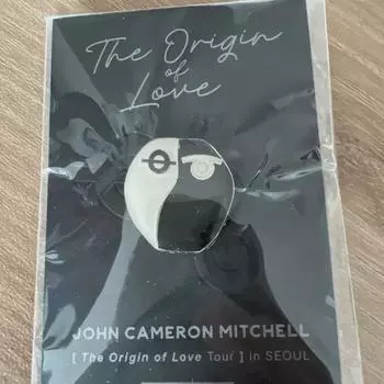 Hedwig Zone Cameron Mitchell Pin Badge