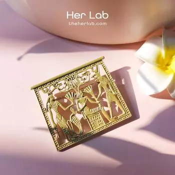 Her Lab Ювелирные изделия | Великолепно вырезанная золотая брошь | Корсаж в древнеегипетском стиле | аксессуары для костюмов | стильные роскошные булавки