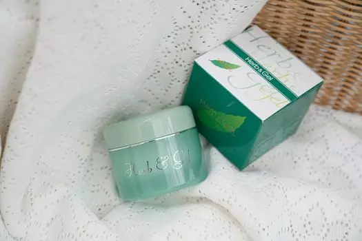 Herb Gel 120g Natural Wave Skin Care Уход за кожей Natural Herb Средства для сухой кожи Увлажнение сухой кожи Гиалуроновая кислота Экстракт семян адлея Лист алоэ вера