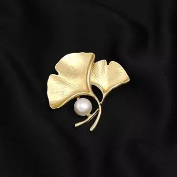 High-end ginkgo biloba freshwater pearl brooch women s exquisite simple dumb gold brooch temperament elegant suit pin accessories