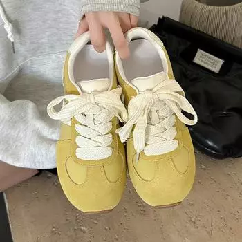 High-end soft-soled women s spring new casual and lightweight versatile flat-soled sports shoes 35