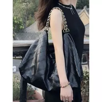 High-Grade Rhombus Chain Bag Women 2025 New Graceful Large Capacity Tote Bag Commuter All-Match Shoulder Bag Black