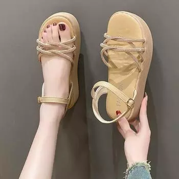 Повседневные босоножки на танкетке с высоким каблуком 35 белый