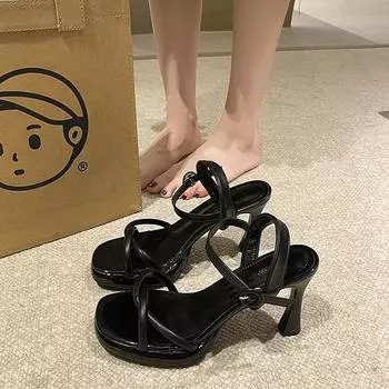 High-heeled sandals spring and summer 2025 new silver fashion pearl straps fairy wind word with thick-heeled sandals woman 35