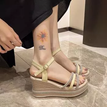 Женские босоножки на высоком каблуке 2024 года, летние новые модные женские босоножки на каблуке с юбкой и пряжкой в виде одного слова 35