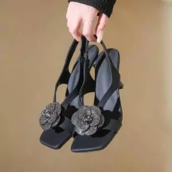 Роскошные летние босоножки на высоком каблуке с цветочным принтом и кристаллами на тонком каблуке с квадратным носком и открытым носком. Сексуальные туфли для вечеринок 35