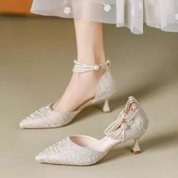 High heels women s autumn stiletto 2025 new French temperament small heels bridal wedding toe 34 чёрный