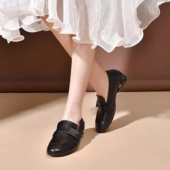 High heels women s spring new round head square buckle fashion shoes two height women s leather shoes 34