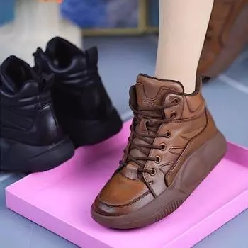 Высокие повседневные женские туфли 2024 года, зимние новые ретро-ботинки Martin, бархатные повседневные короткие ботинки, универсальные ботинки Muffin Bread 35