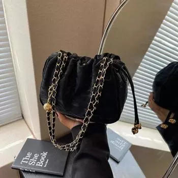 High-value drawstring bag women s 2025 new versatile chain messenger bag single shoulder underarm bucket bag чёрный