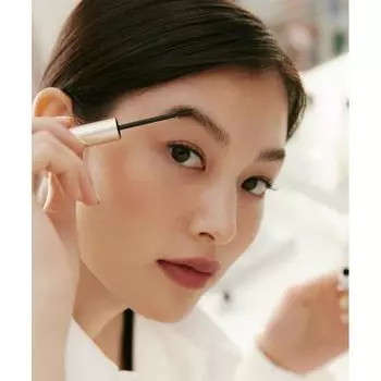 Hince Signature Brow Shaper clears