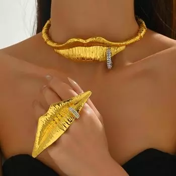 Hip Hop Ladies Jewelry Set Geometric Lips Diamond Design Necklace Versatile Metal Ring Women