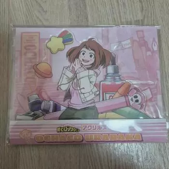 Хироака Нахия Урарака Очако Акрил