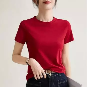 Хлопковая футболка с круглым вырезом и короткими рукавами, приталенный крой с однотонными плечами и стильный пуловер в тон с внутренней стороны. S