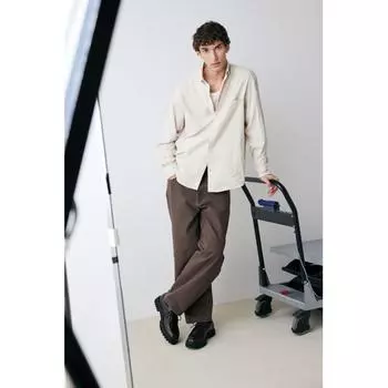 HM Текстурированная рубашка обычного кроя светло-бежевого цвета XS