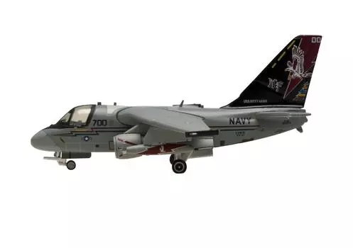 Hogan Viking Fighting Red Tails NF700 Завершенный продукт 1/200 S-3B VS-21 CAG 2003 красный