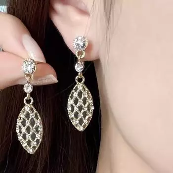 Серьги-подвески с полыми бриллиантами Универсальные нишевые темпераментные модные легкие роскошные серьги Трендовые серьги