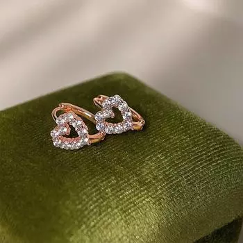 Hollow Love Ear Buckle Женские легкие роскошные серьги Niche Ins Sweet Серьги в форме сердца для поездок на работу