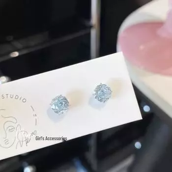 Холодно-голубой циркон огранки «роза» хрящевой пуссет из титановой стали 6mm Ice Blue Millennium Rose Single