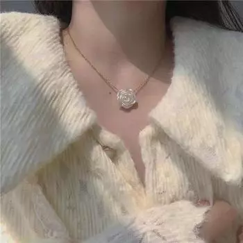 Холодный ветер Белая роза кулон ожерелье, цветок простой темперамент ключичная цепочка женщина белый