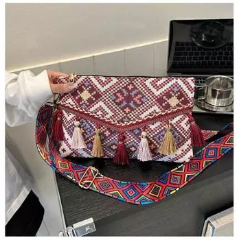 Холщовая сумка, популярная женская сумка в этническом стиле, новинка 2023 года, стильная сумка через плечо с кисточками, модная персонализированная сумка-конверт чёрный