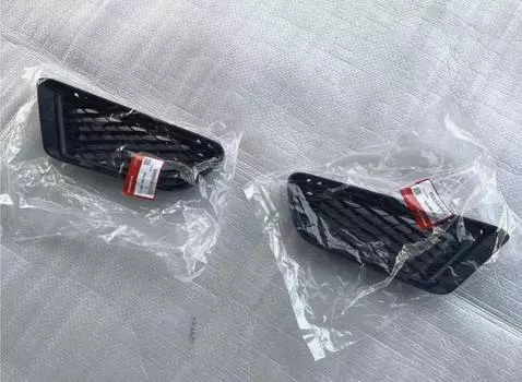 HONDA Genuine Front Bumper Grille Fog Light Cover 71106-SNW-000 71108-SNW-000